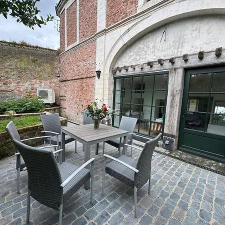 Maison Hypocentre De 아파트 *